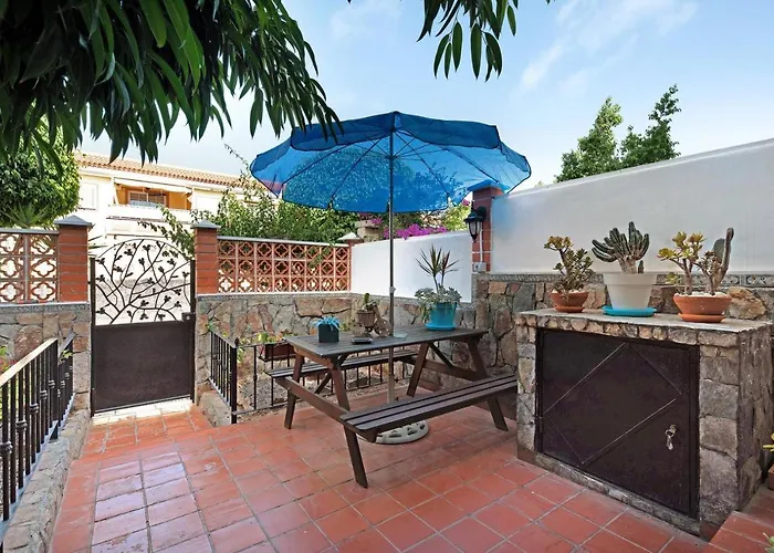 Casa Magdalena - Lovely House With Terrace & Pool Chayofa